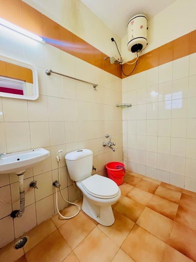 Nilgiris Inn Kotagiri Eksteriør billede